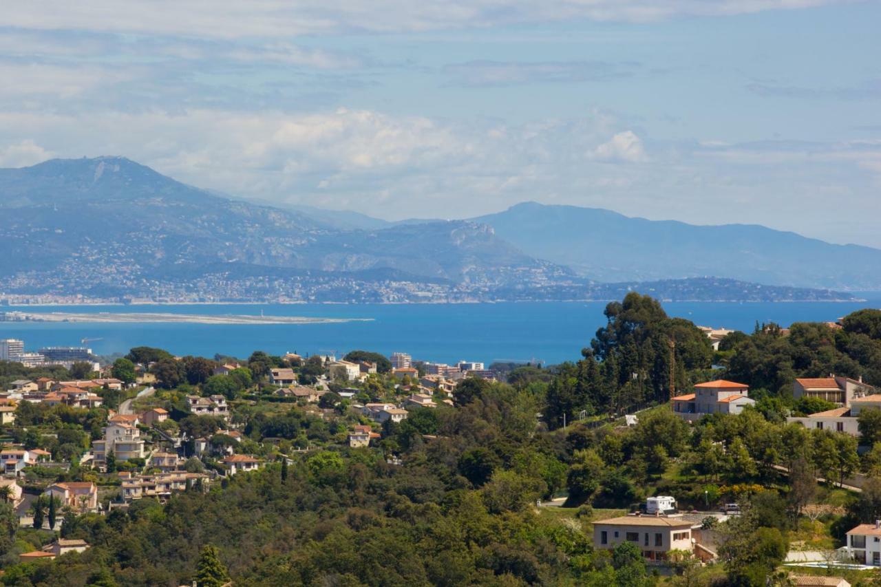 Le Port D'attache Bed & Breakfast Vallauris